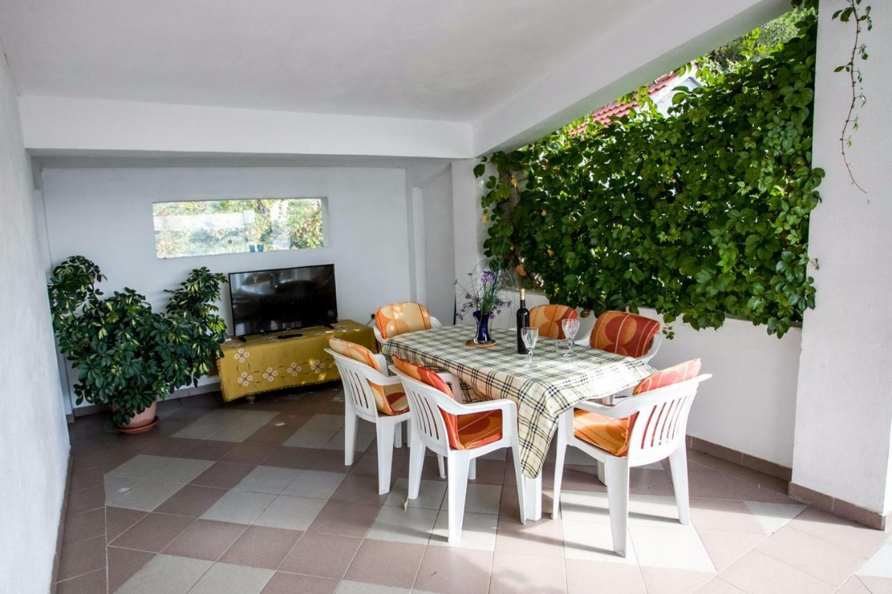 Apartments Marijo Мимице Екстериор снимка